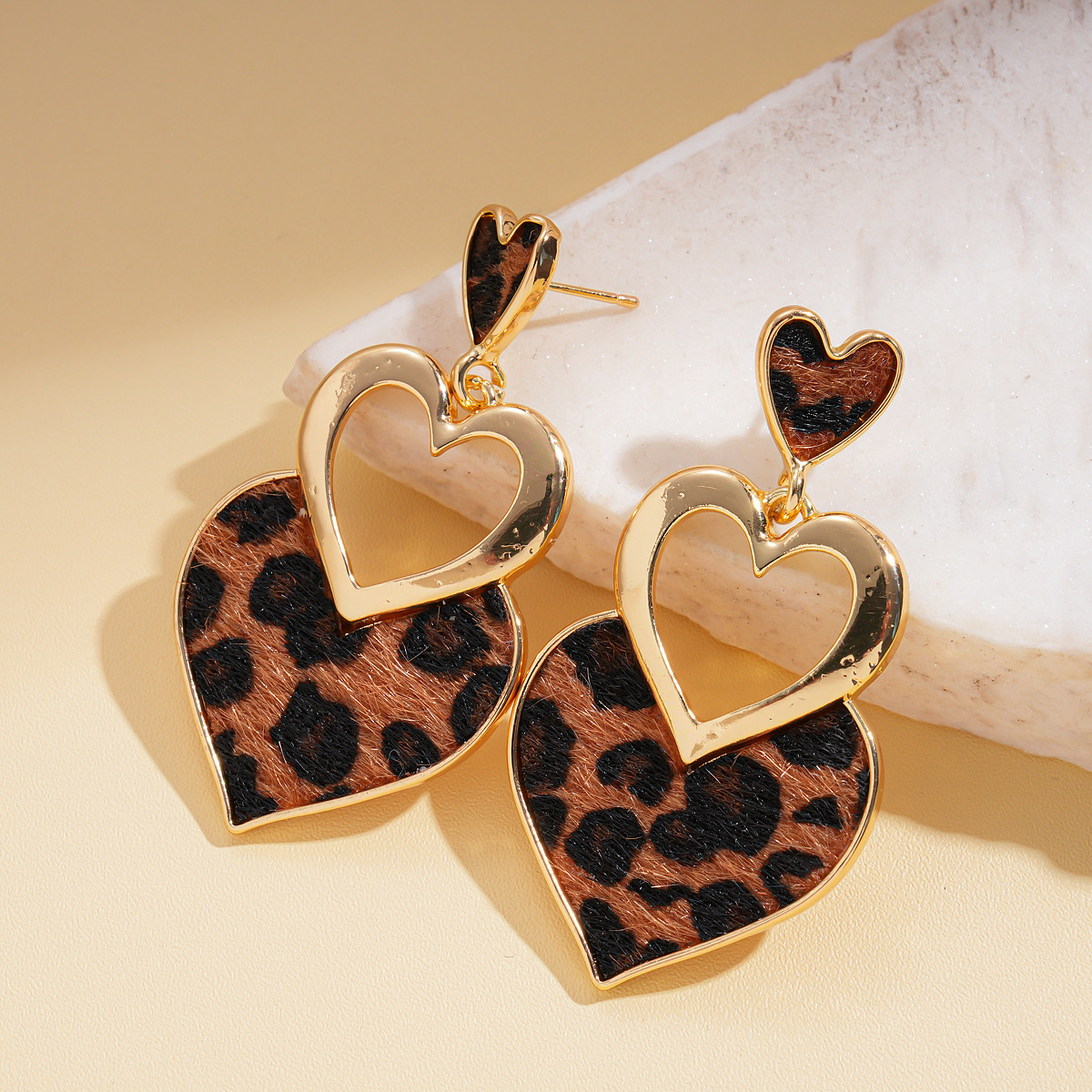 Vintage Autumnwinter High-end Earrings - Image 3