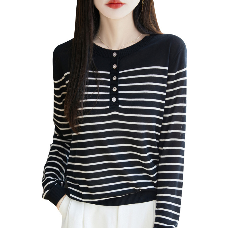 Womens Crew-Neck Striped Long-Sleeve Knitted Sweater - Image 3