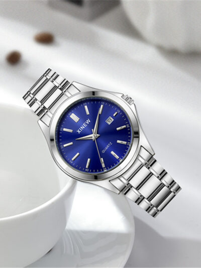 Fashionable Casual Stainless Steel Strap Calendar Quartz Watch