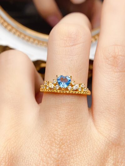Fashionable And Unique Natural Topaz Ring